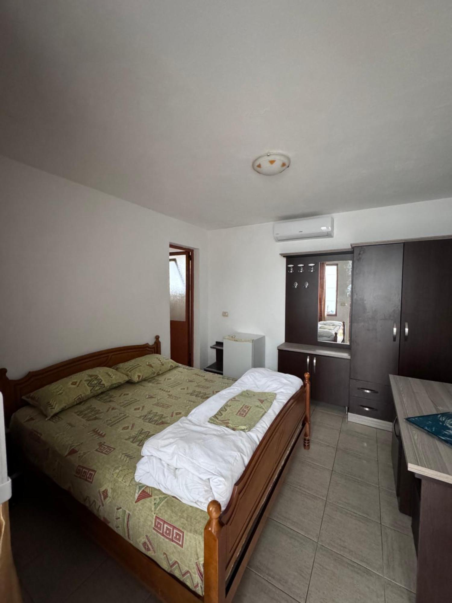 Vila Cano Hotel Durrës Eksteriør billede