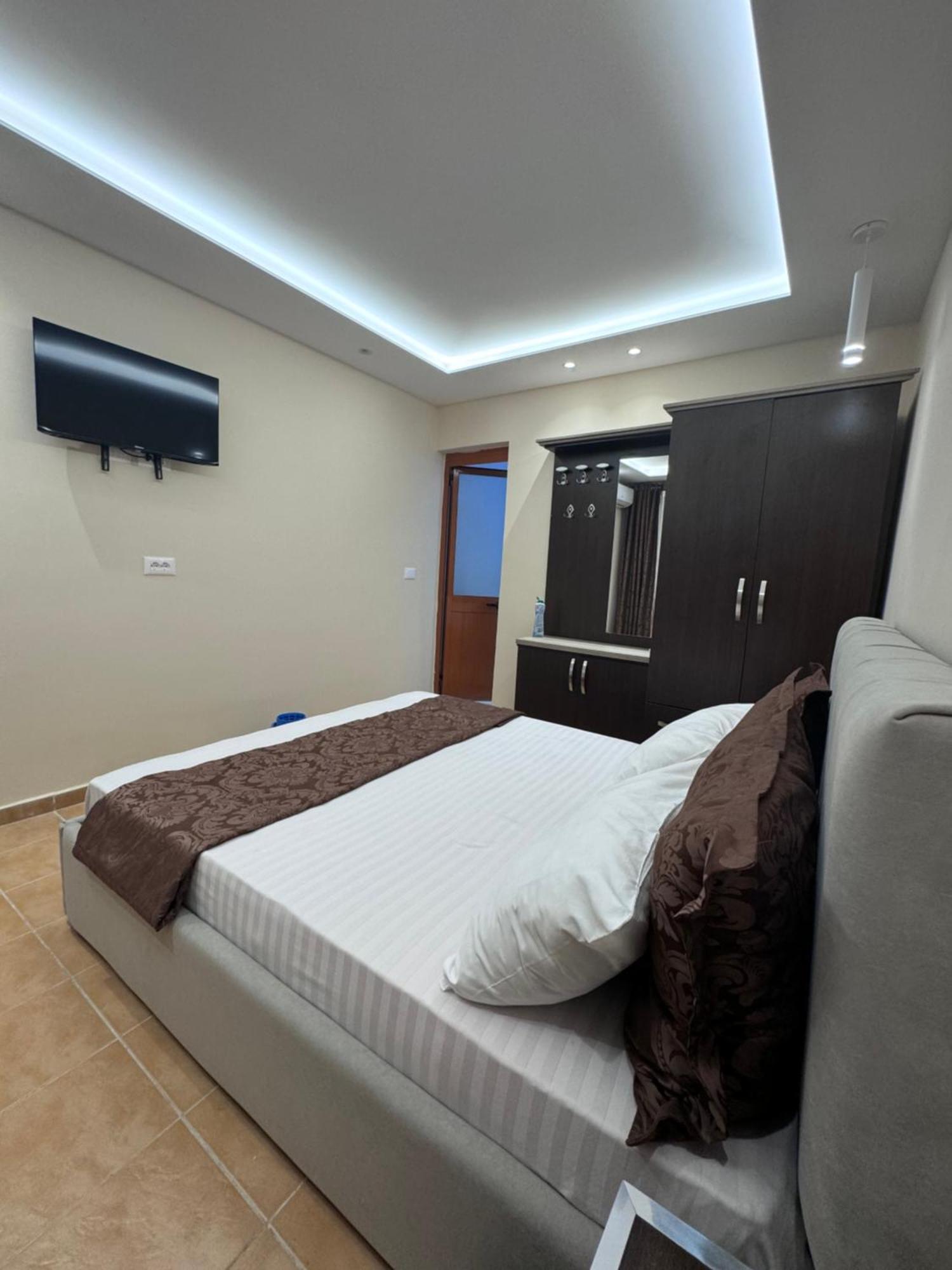 Vila Cano Hotel Durrës Eksteriør billede